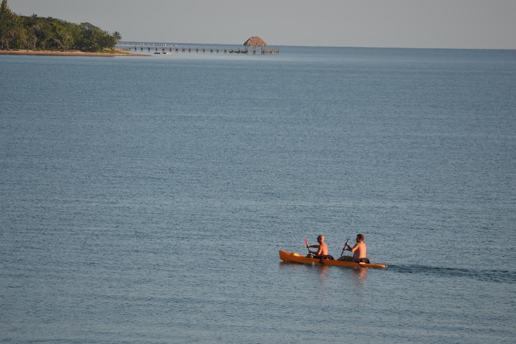 Belizean Nirvana Placencia Bagian luar foto